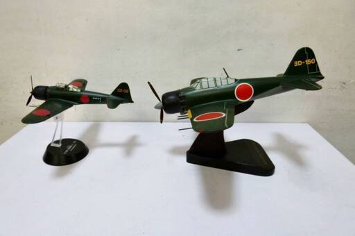【直接引取歓迎】三菱 模型飛行機 2機セット A6M5Zero A6M5C コレクター プラモデル