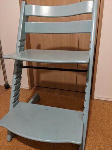 トリップトラップチェア