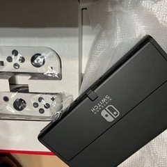 お買い得‼️任天堂Switch有機ELにピクミン&ポケモンソフト込み