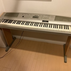電車ピアノ　YAMAHA Portable Grand DGXー500