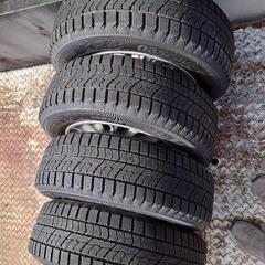 2022年製スタッドレスタイヤ4本 185/65 R15 +アルミ　ワンシーズンのみ使用