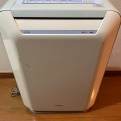 衣類乾燥機能付き除湿器　TOSHIBA 東芝 RAD-80DBX...