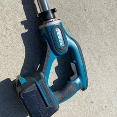 マキタ[makita] 18V 充電式コンクリートバイブレータ　VR350DZ（本体のみ）