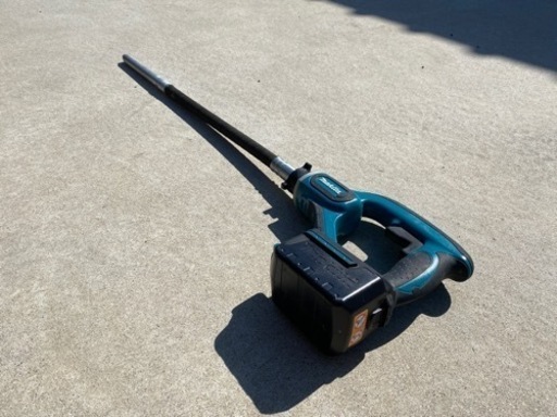 マキタ[makita] 18V 充電式コンクリートバイブレータ　VR350DZ（本体のみ）