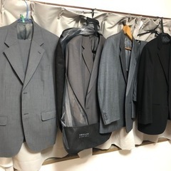 スーツ　礼服含む4着　差し上げます