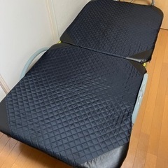 【引き取り限定】折りたたみ式シングルベッド