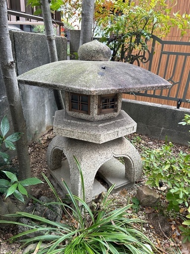 石灯籠  3月末にて終了