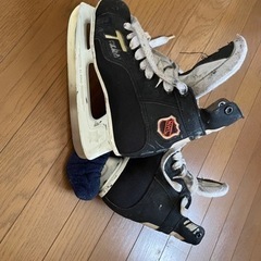 ホッケースケート靴