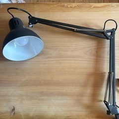 【西荻窪駅にて】デスクライト　IKEA 調光可能電球付き