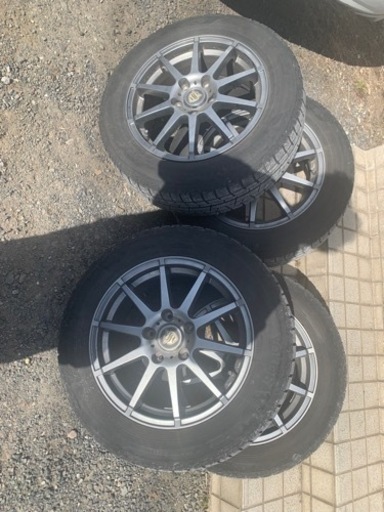 スタッドレスタイヤホイール付き195/65/R16 プリウスα