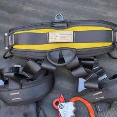 ハーネスと林業用安全帯 木登り器具