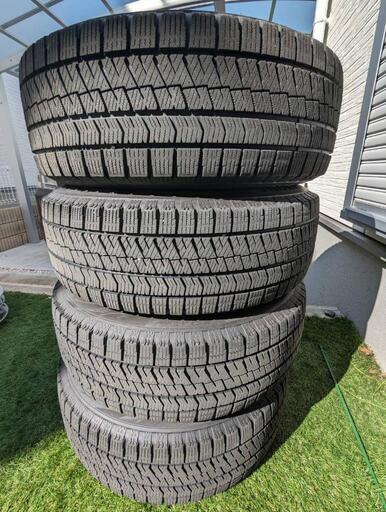 引取限定】215/65R16 BLIZZAK VRX2 スタッドレス