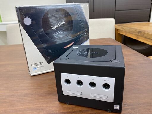 レトロゲーム！Nintendo GAME CUBE (ニンテンドー ゲームキューブ)