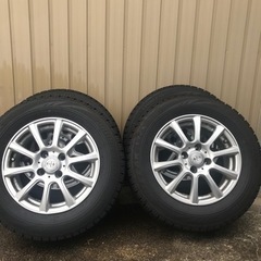 スタッドレスタイヤ　ホイールセット　175/70r/14