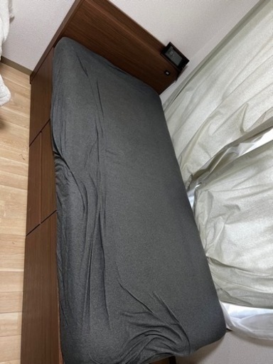 ニトリ　収納付きベット　シングル　コイルマットレス付き