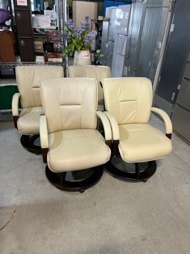 ☆お得な4脚セット!!☆ 1脚6,600円のところ… ダイニングチェア 肘付き＆キャスター付!!  360°回転チェア