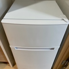 2021年製　85リットル冷蔵庫　ホワイト