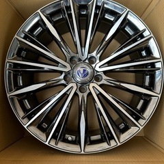 レイズ ベルサス 19インチ アルミホイール