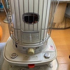 ③コロナストーブ電池でらくらくつきます。