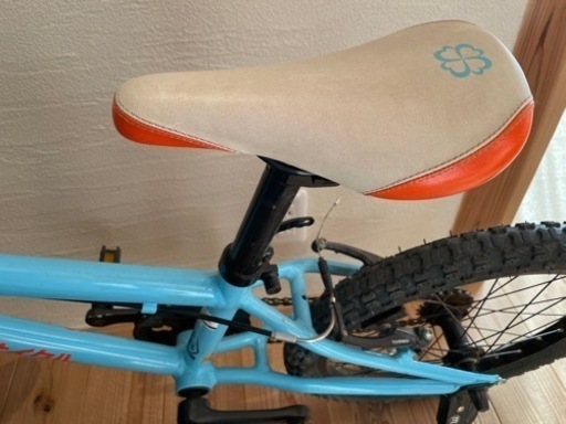 ヨツバサイクル 18インチ ラムネブルー ヨツバサイクル 18インチ