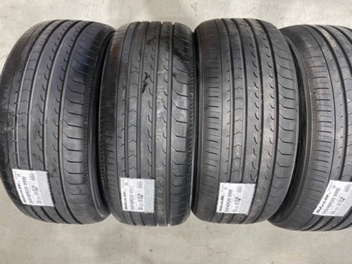 新品 ヨコハマ ブルーアース RV RV03 245/40R20 99W XLサマータイヤ