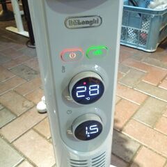 デロンギ アミカルド 1500W オイルヒーター RHJ45M1115-LG 暖房器具 ジャパネットモデル DeLonghi 札幌市 新道東店
