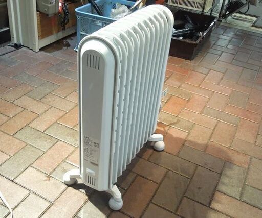 デロンギ アミカルド 1500W オイルヒーター RHJ45M1115-LG 暖房器具  