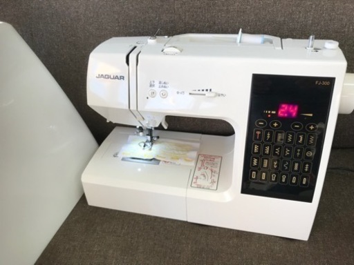 (売れました)使用頻度少★JAGUAR家庭用コンピューターミシンFJ-300