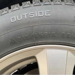 値下げしました。22年製　ヴェルファイア　スタッドレス　215/65R16　4本　バリ溝品