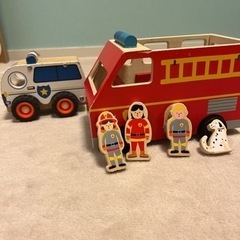 木製おもちゃ消防車、パトカー