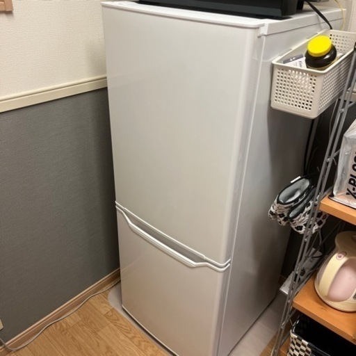 2023年製美品　山善　冷蔵庫(霜取り不要)　139Ｌ