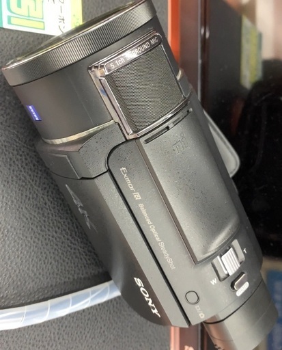 FDR-AX60 新品