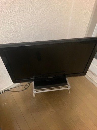 TOSHIBA レグザ　液晶テレビ　32AC4 32インチ 2012年モデル