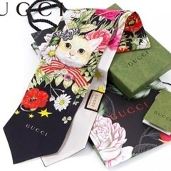 GUCCI グッチ 並木 ヒグチユウコ マルチカラーシルク ネックボウ