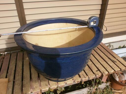 睡蓮鉢、メダカ鉢　大きい植木鉢　直径62cm