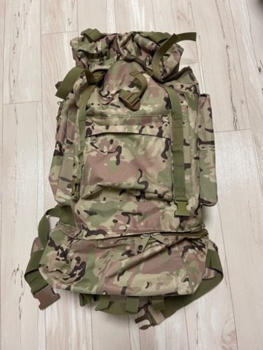 陸軍　イギリス軍　米軍ミリタリー　迷彩柄　超大型バックパック　リュック