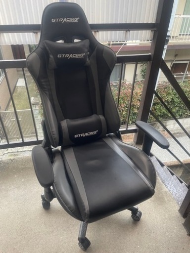 GTレーシング　ゲーミングチェア　グレー