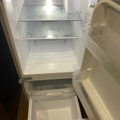 SHARP 冷蔵庫　2021年製　152L