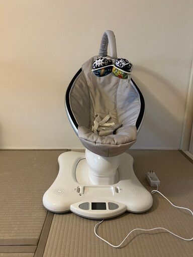4moms mamaRoo　電動のベビーラック　バウンサー