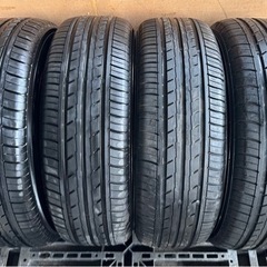 215/60R17  ヨコハマ　BluEarth 4本セット