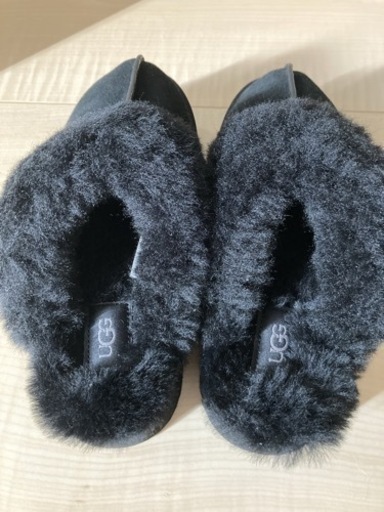 UGG スリッパ　毛付き