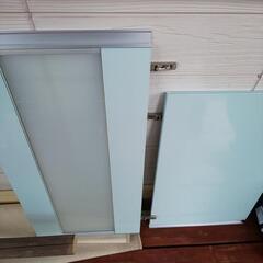 綺麗な色の キッチンパネル ドア × 2
