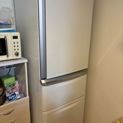 三菱の冷蔵庫　お譲りする方が決まりました。