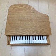 カワイのミニピアノ