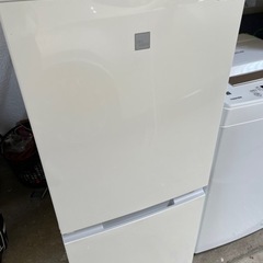 高年式　シャープノンフロン冷凍冷蔵庫/SJ-15E8-KW/20...