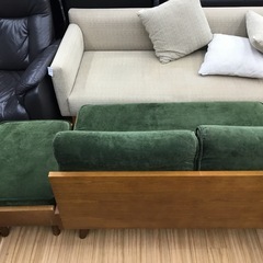 UNICO(ユニコ) 2人掛けソファー(オットマン付き)をご紹介します 
