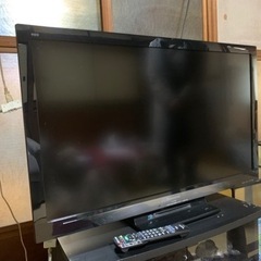 液晶テレビ