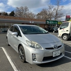 H24 トヨタプリウス S LED エディション 車検　7年／1月