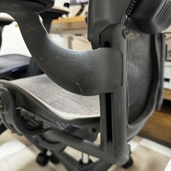 高級オフィスチェア　アーロンチェア　Bサイズ