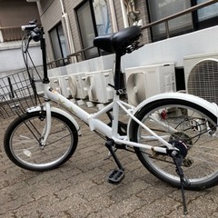 折りたたみ式自転車とロック　